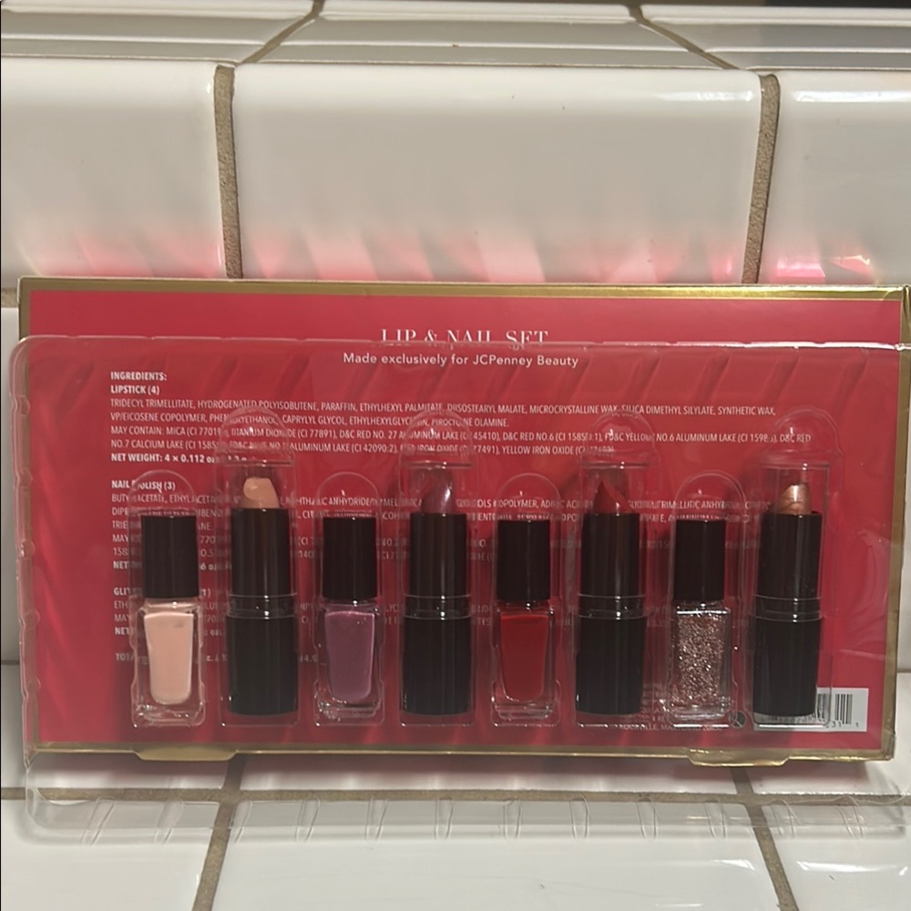 JCPenney Red and Pink Lipstick Set Vibrant Shades